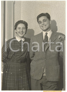 Fotografia d epoca originale 1955 TORINO Alfredo CASTELLANO vincitore TOTOCALCIO con la fidanzata Foto 13x18 1